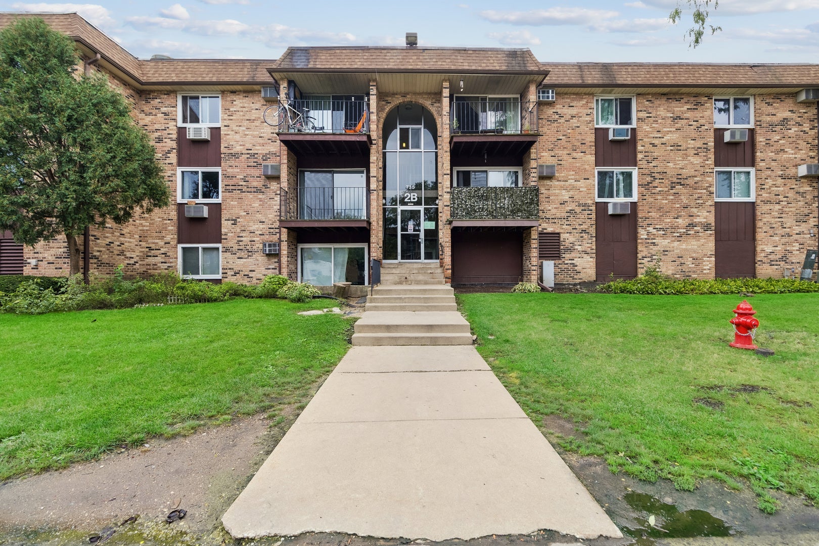 735 Hill Drive 112 — photo