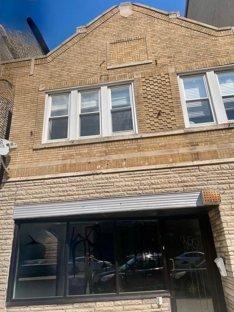 955 N Ashland Avenue Store — photo