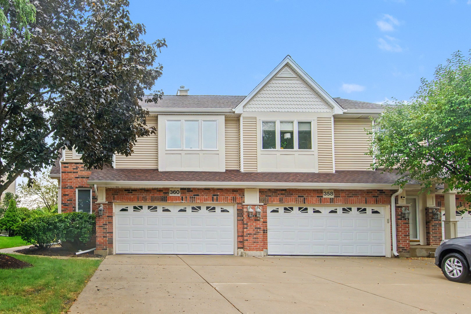 360 Parkview Terrace — photo