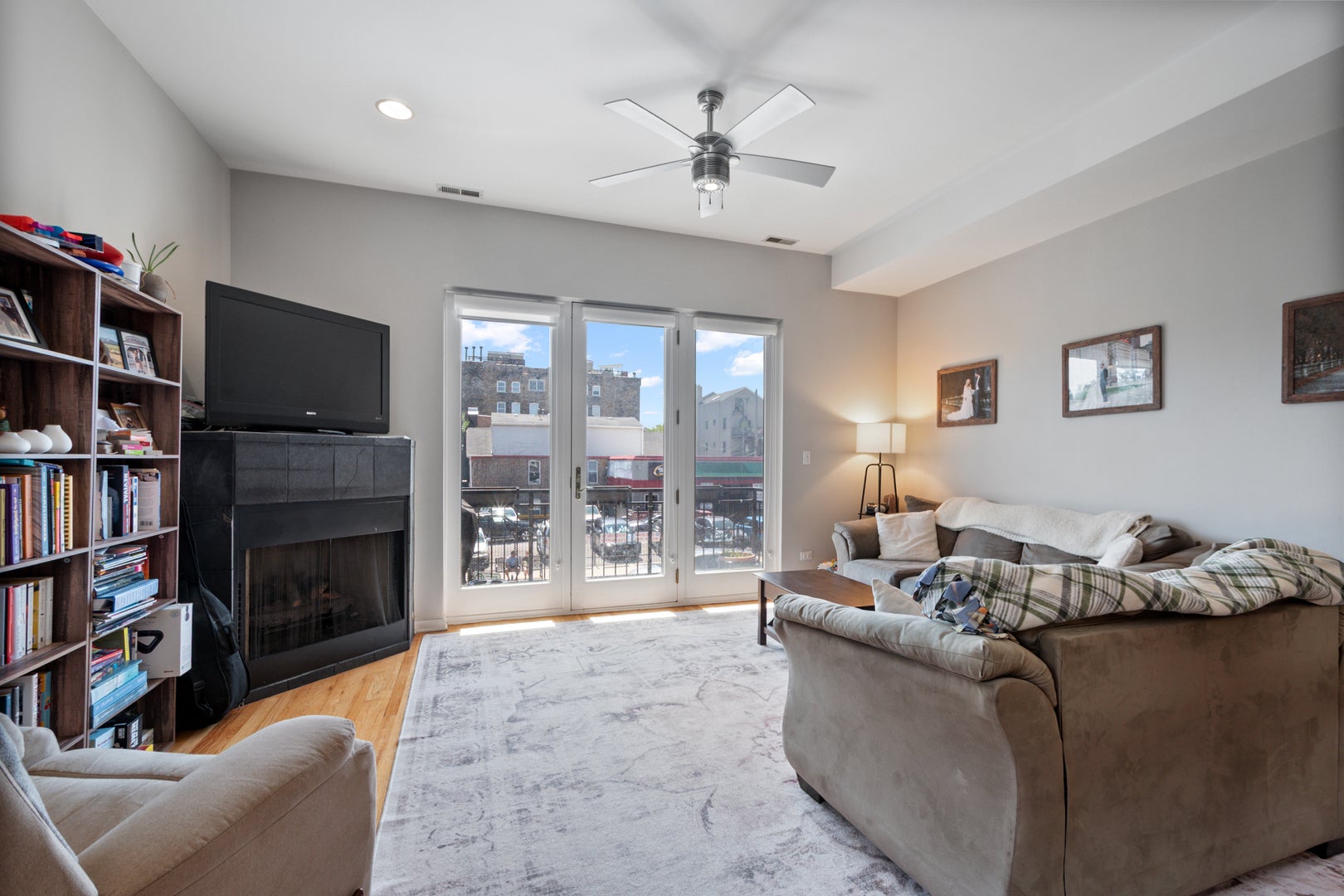 1702 W NORTH AVE — photo 3