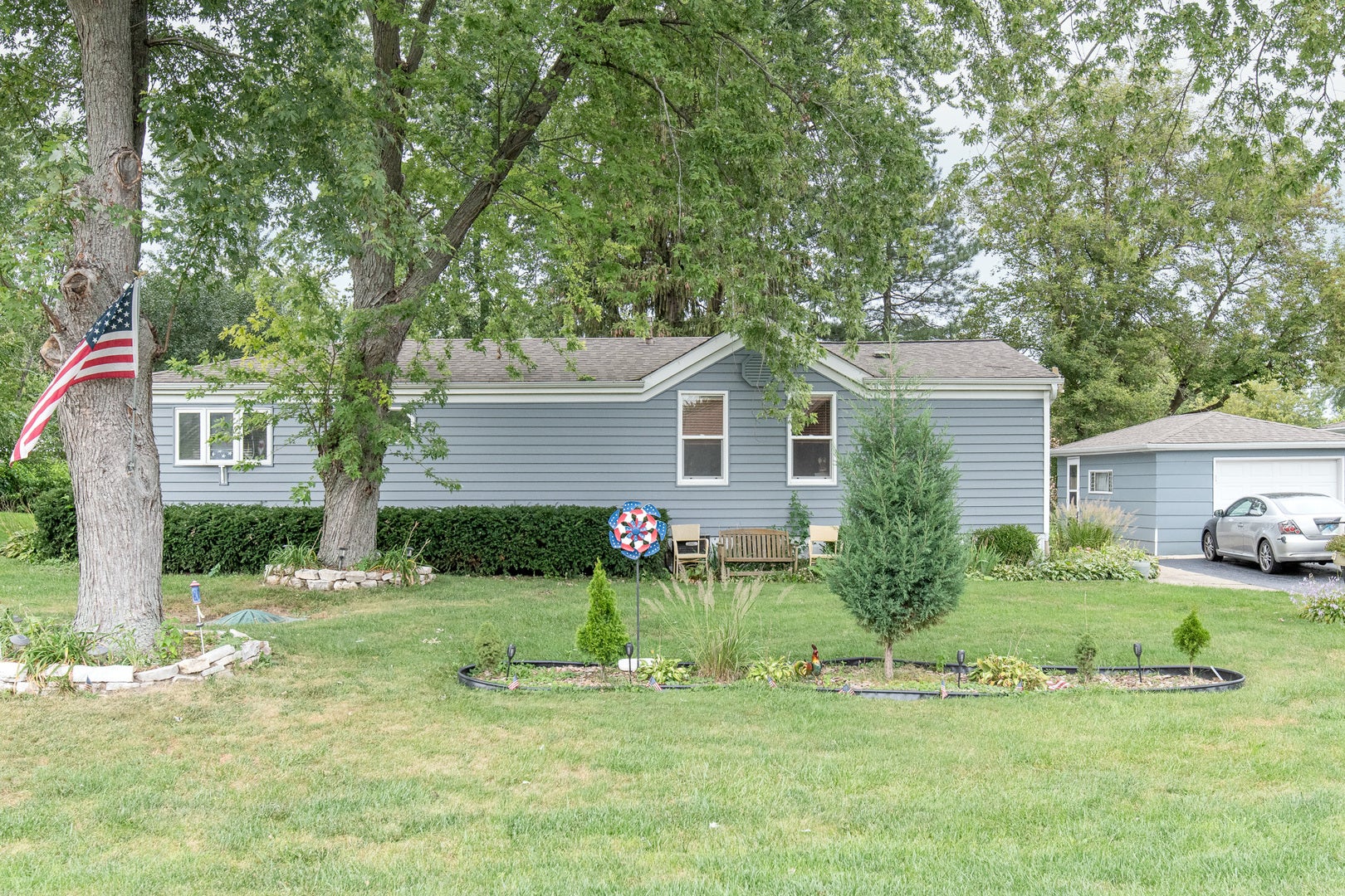 22144 W Cedar Drive — photo