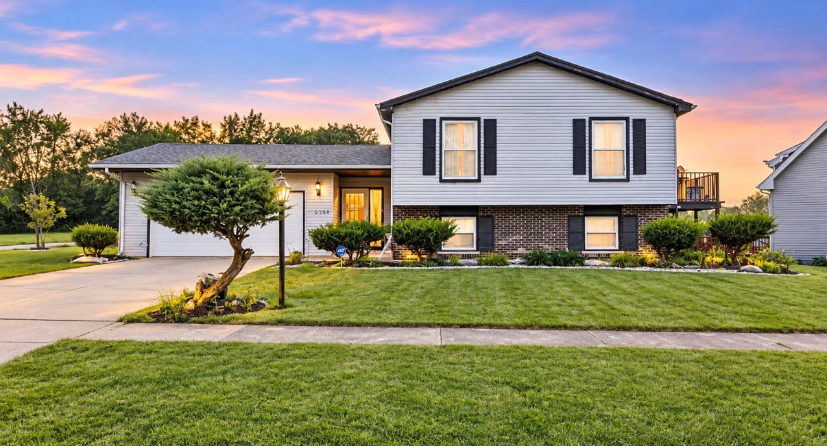 639 Sullivan Lane — photo
