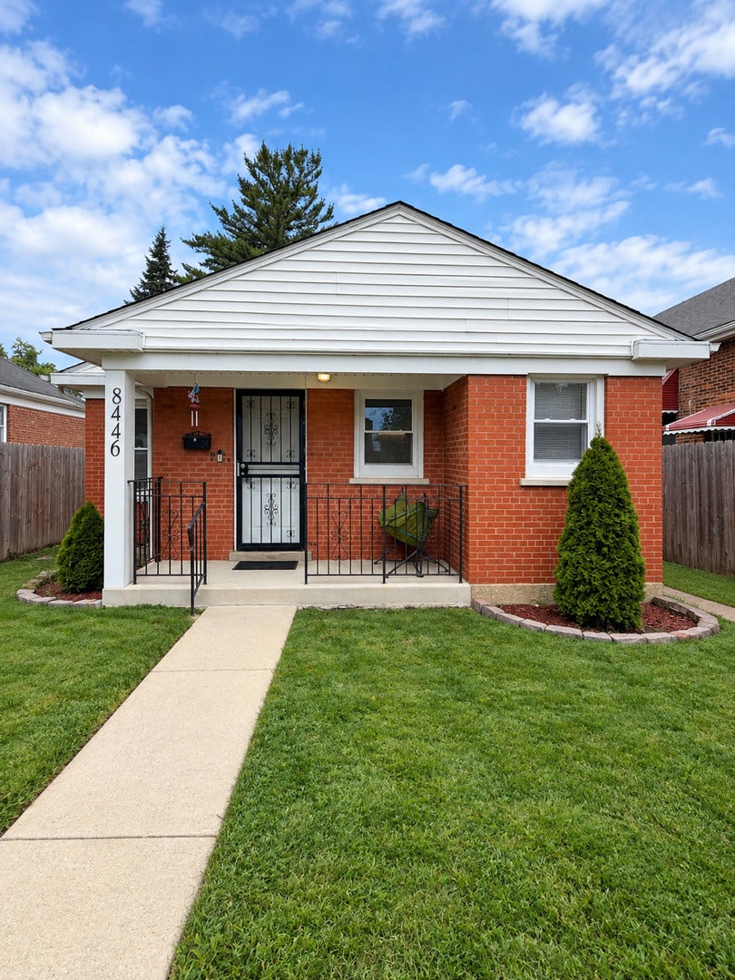 8446 S Constance Avenue — photo
