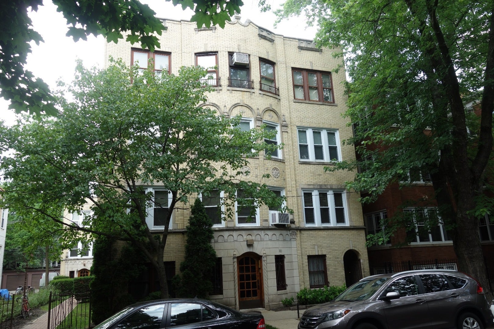 1436 W Thome Avenue 1C — photo