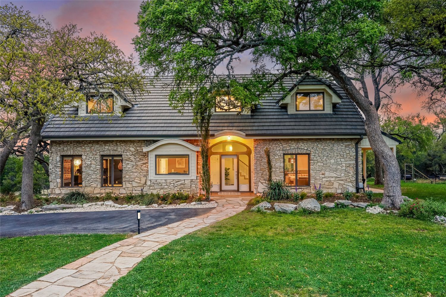8004 Golden Oaks Lane — photo