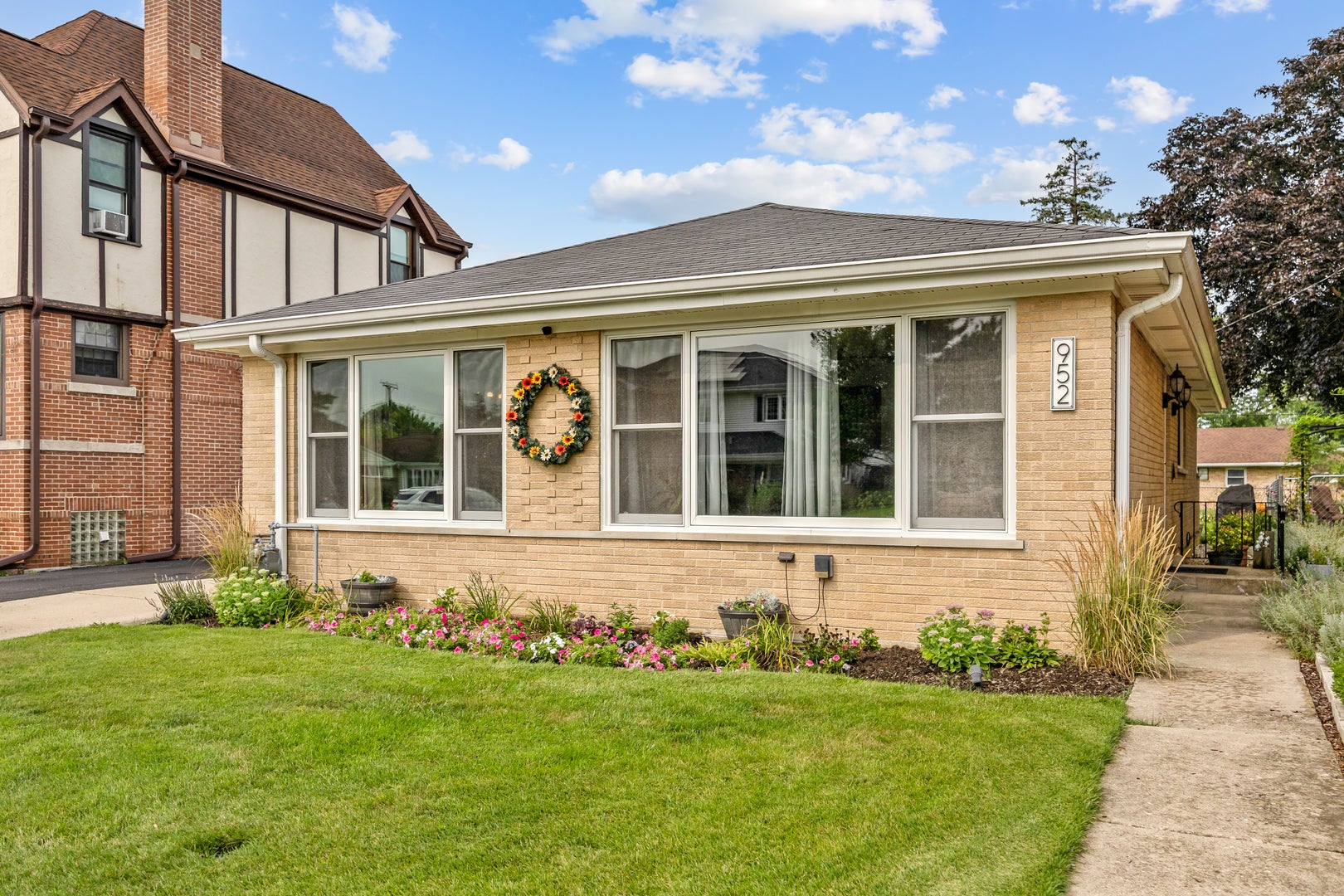 952 W Grant Drive — photo