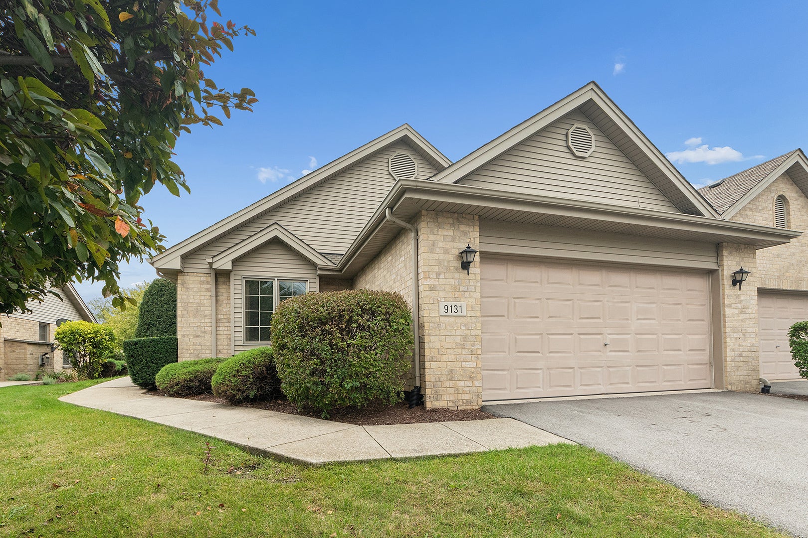 9131 Newcastle Court — photo