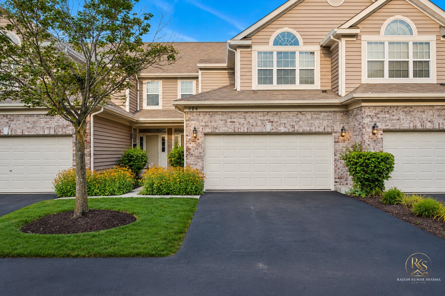 924 Havenshire Court 924 — photo
