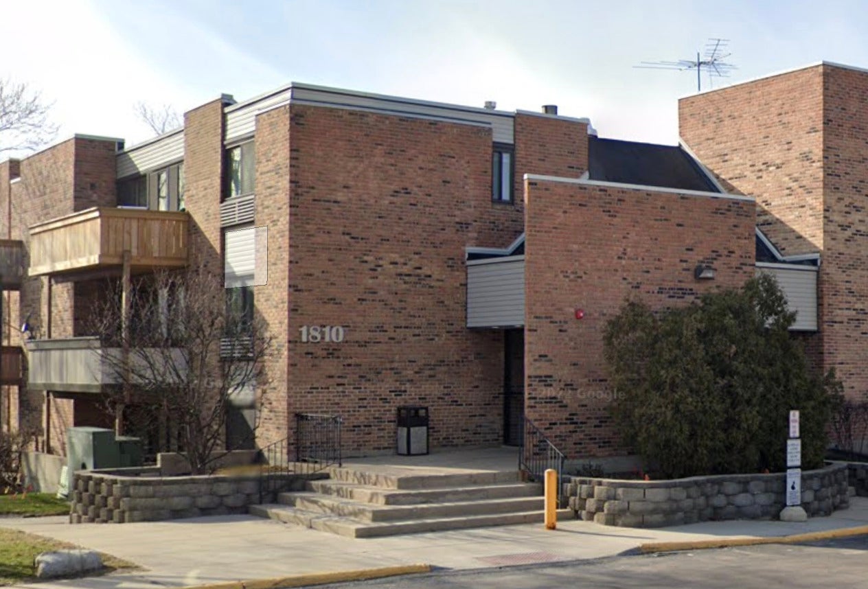 1810 Hemlock Place 208 — photo
