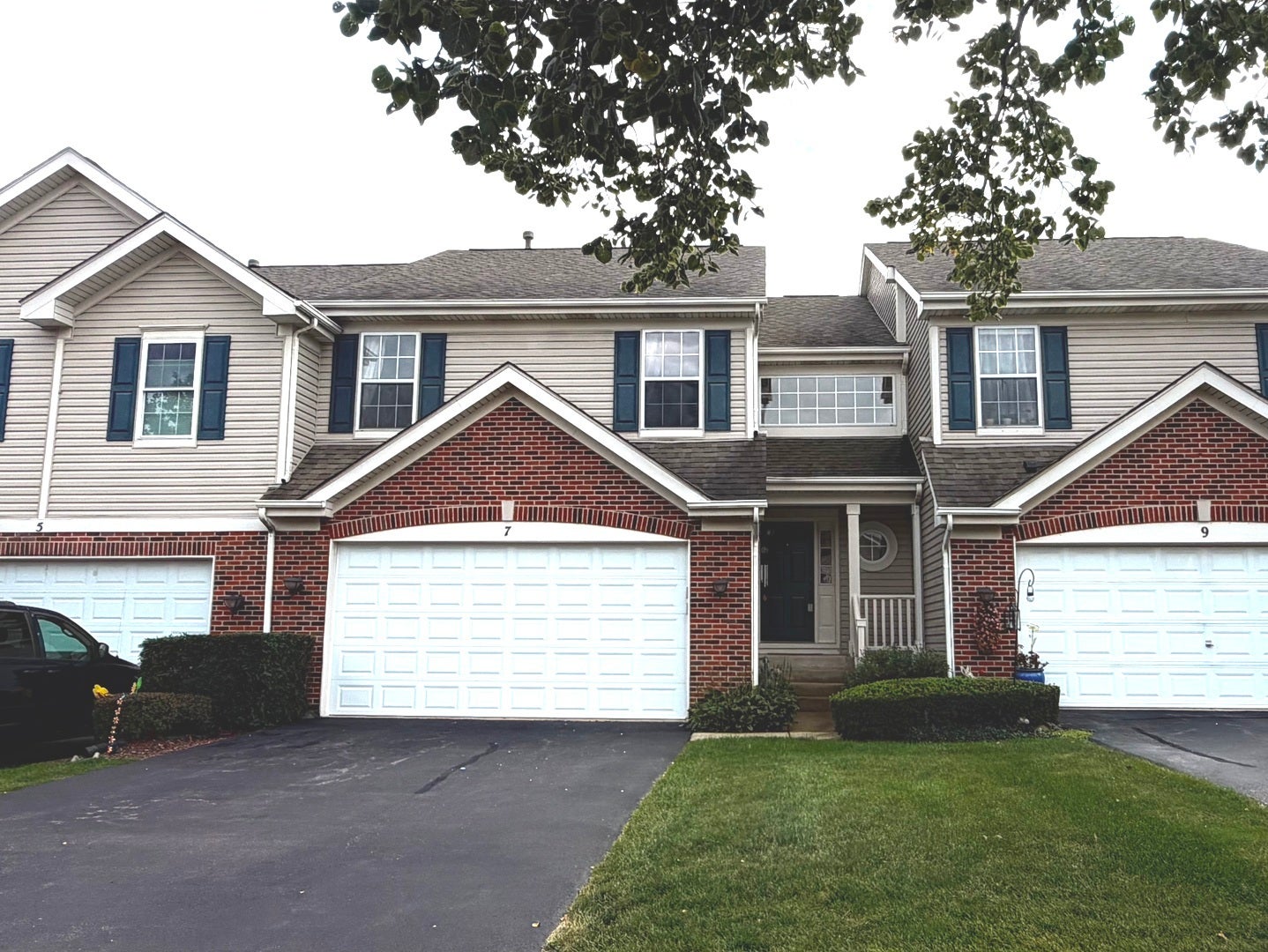 7 Blue Stem Court — photo