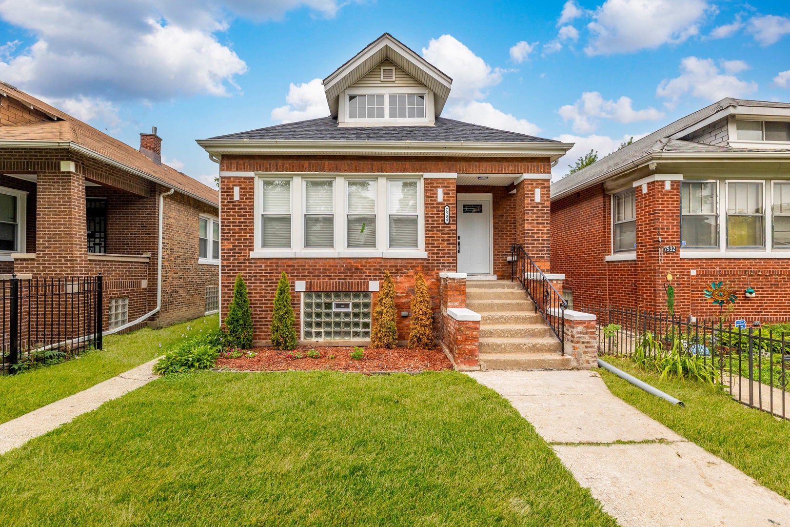 7534 S Morgan Street — photo