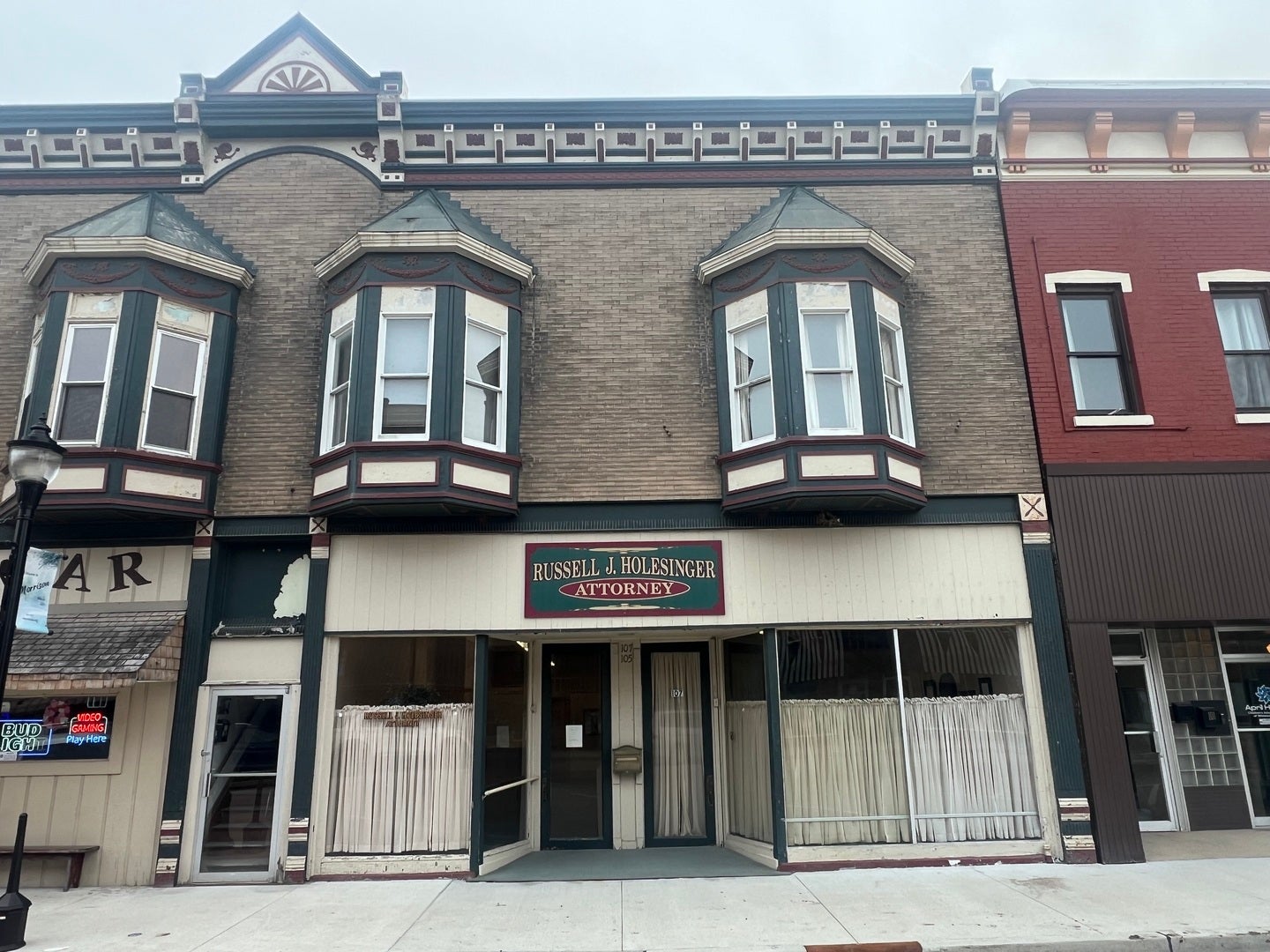 105 E Main Street — photo
