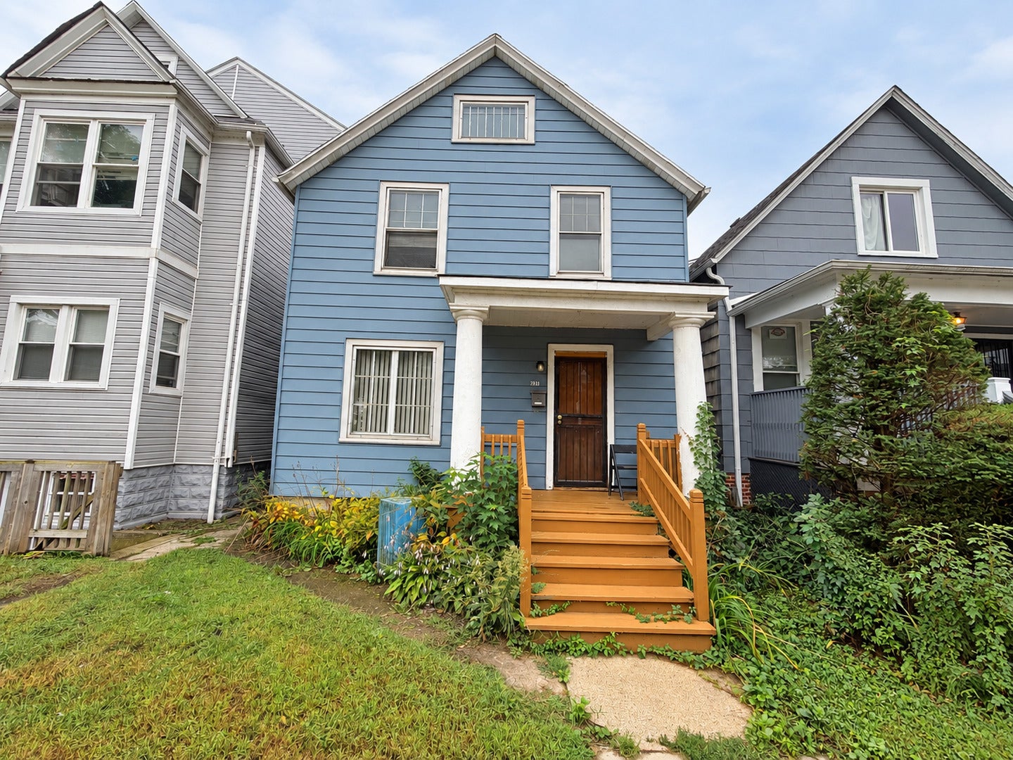2817 E 76th Place — photo