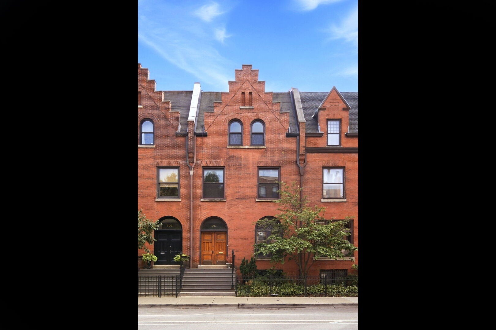 907 W Fullerton Avenue — photo