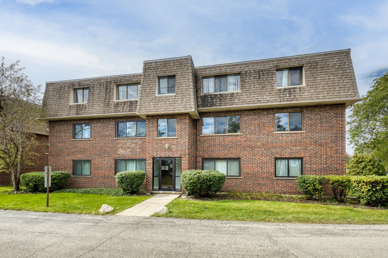 1472 Carol Court 3B — photo