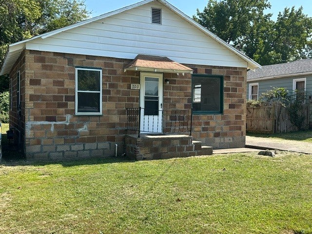 703 N Allyn Street — photo