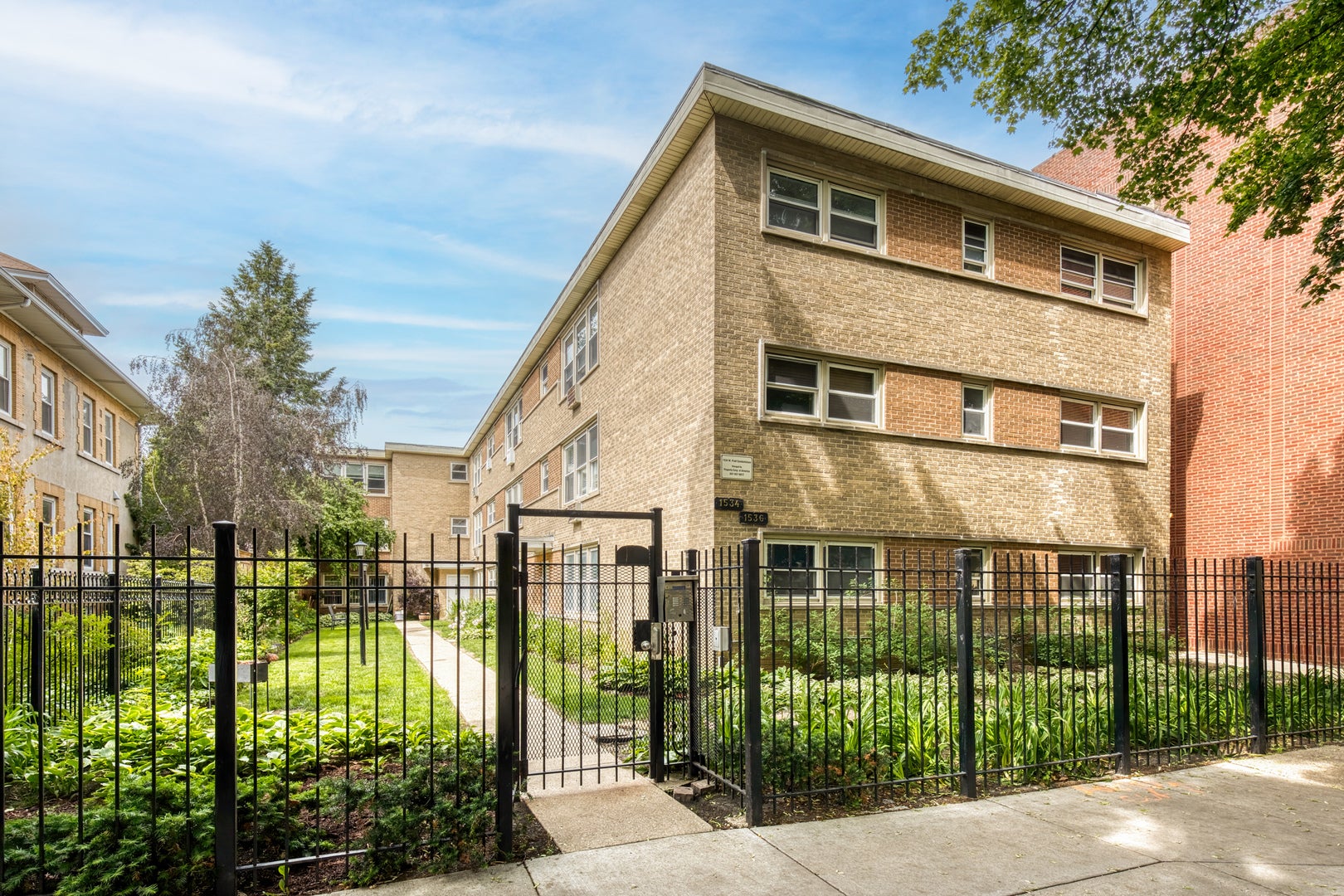 1536 W Pratt Boulevard 3D — photo