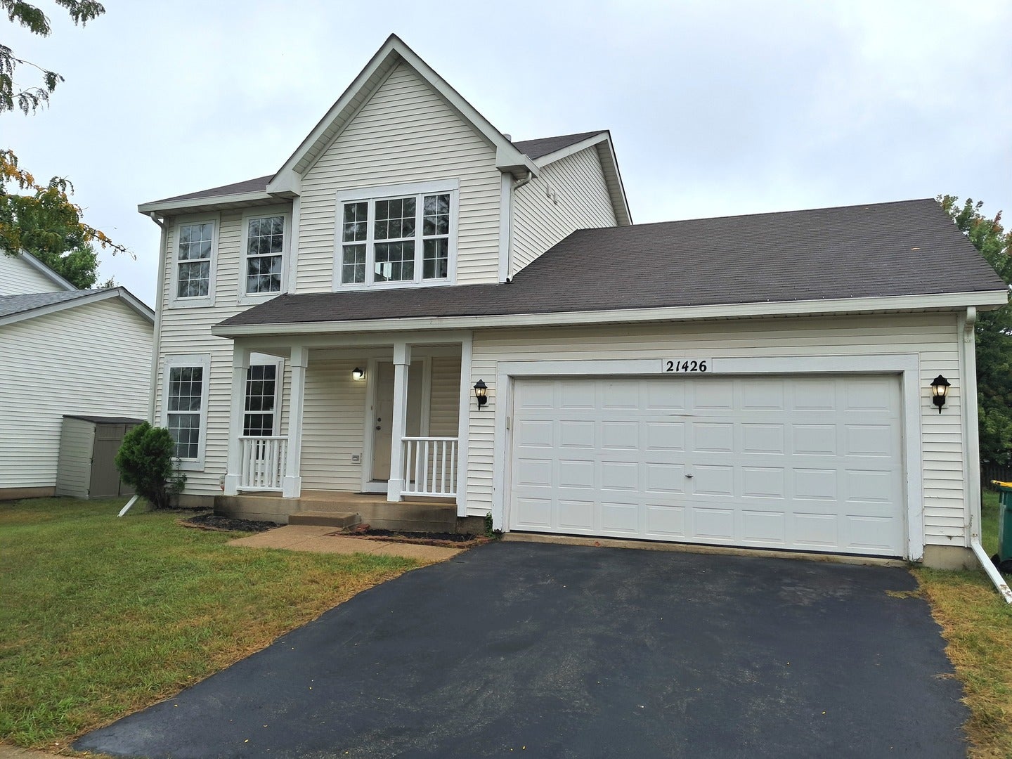 21426 W Georgetown Court — photo