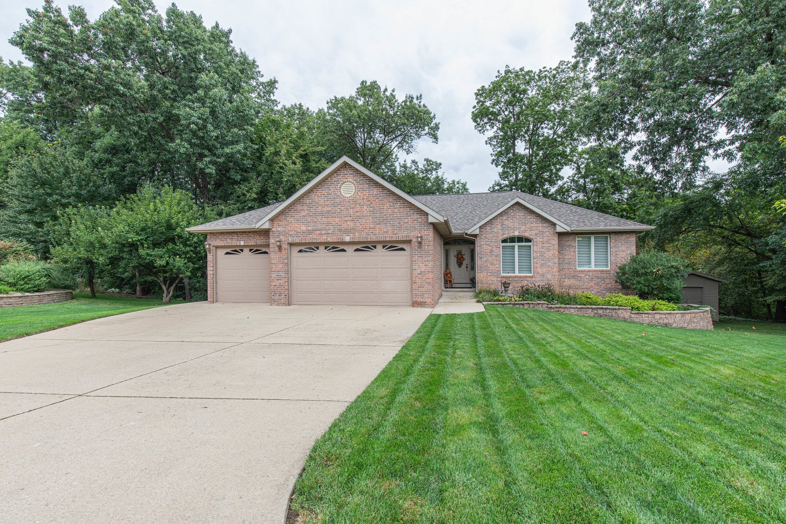 2339 Amelia Drive — photo