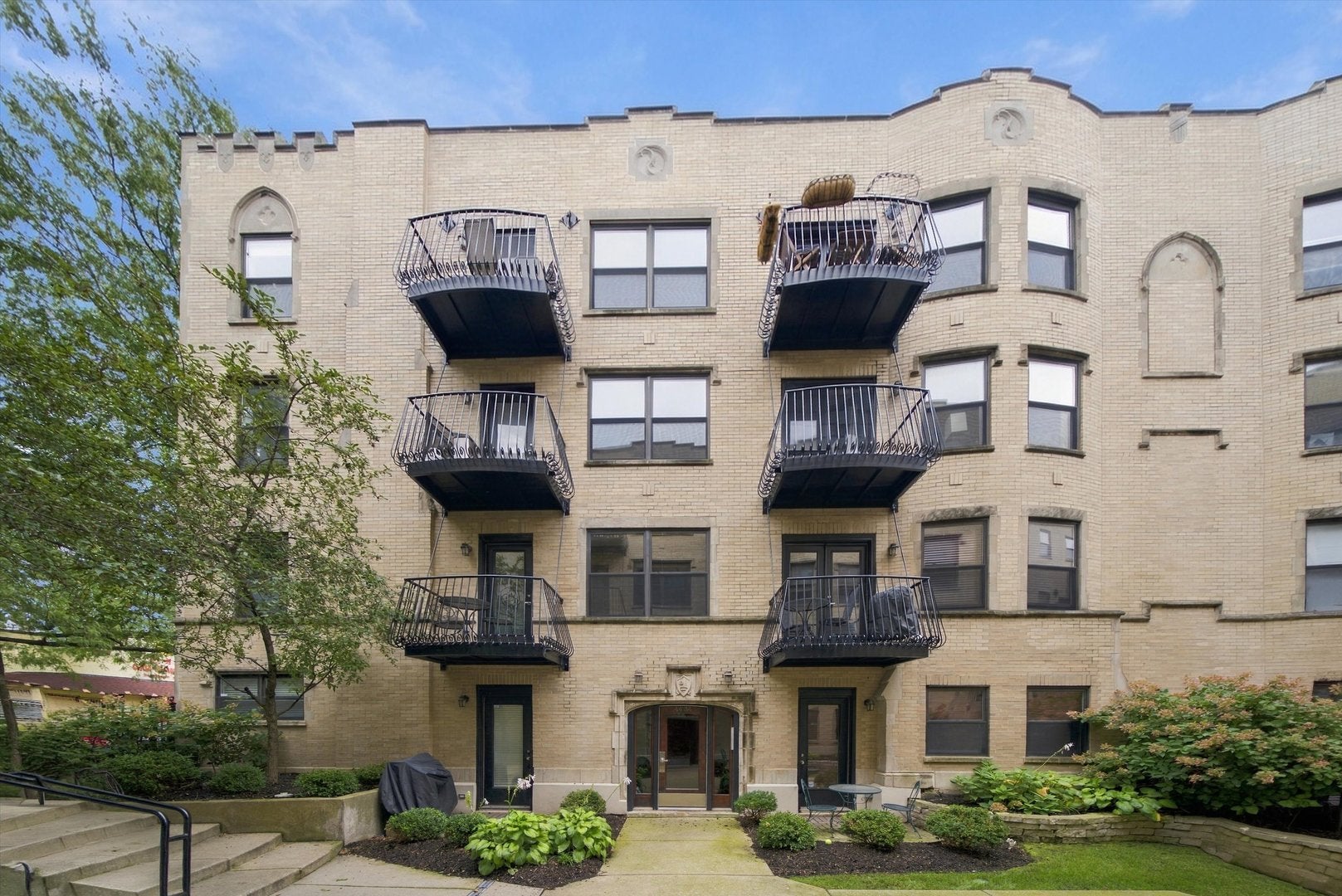 4434 N Damen Avenue 3E — photo