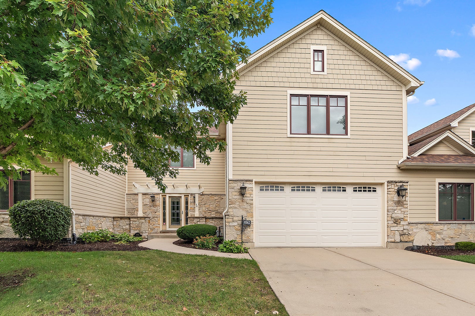 9362 Arrowhead Circle — photo