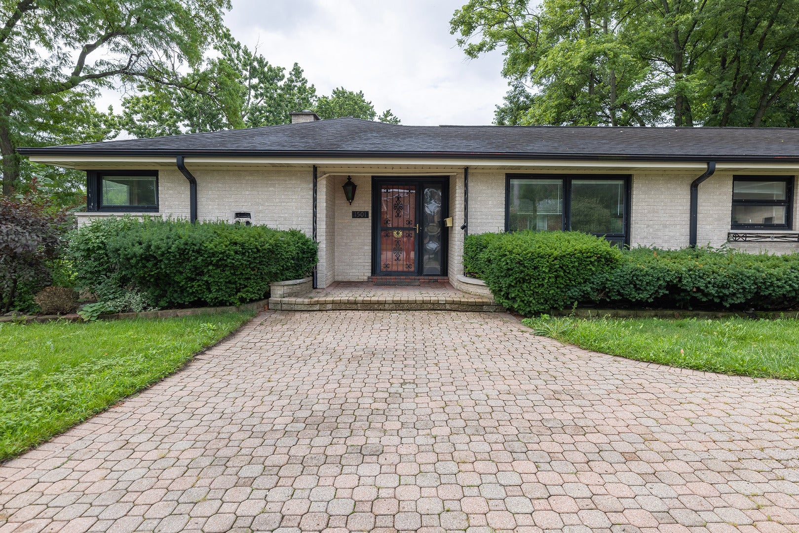 1501 W Talcott Road — photo