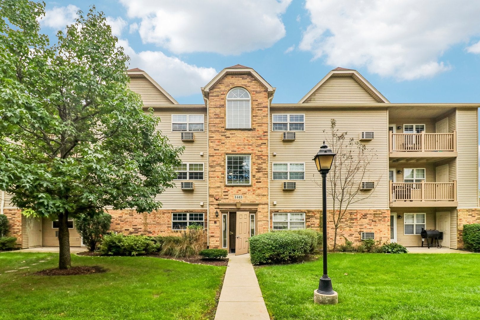 1443 Spring Brook Court 2a — photo