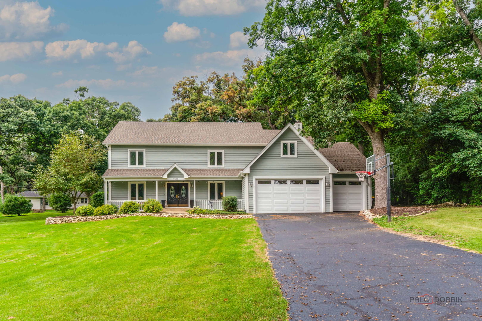 7225 Red Oak Drive — photo