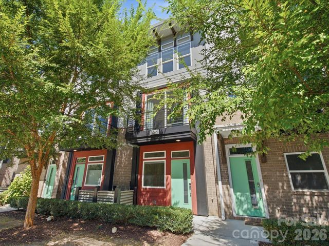 1013 E 36th Street — photo