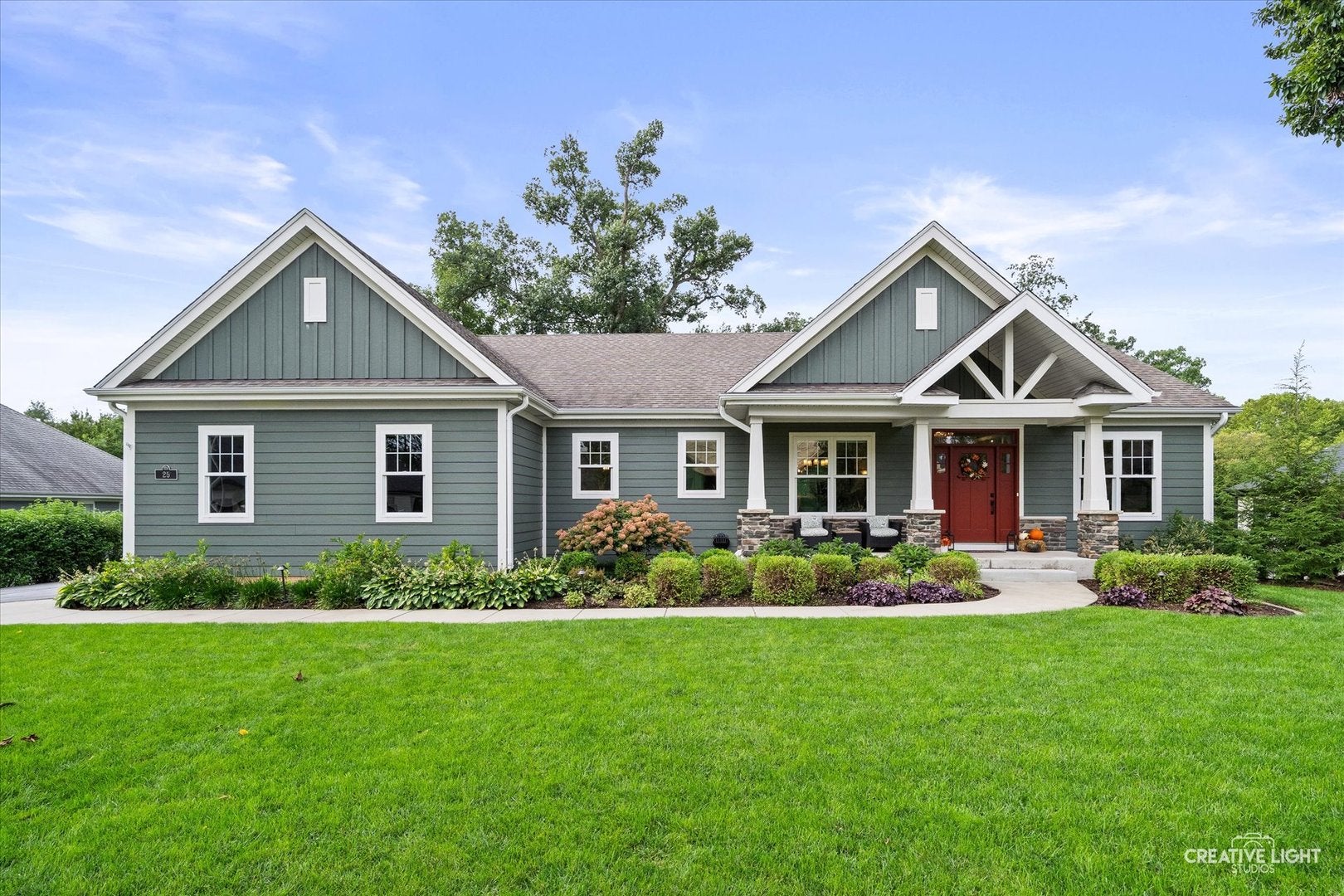 25 Retreat Court — photo