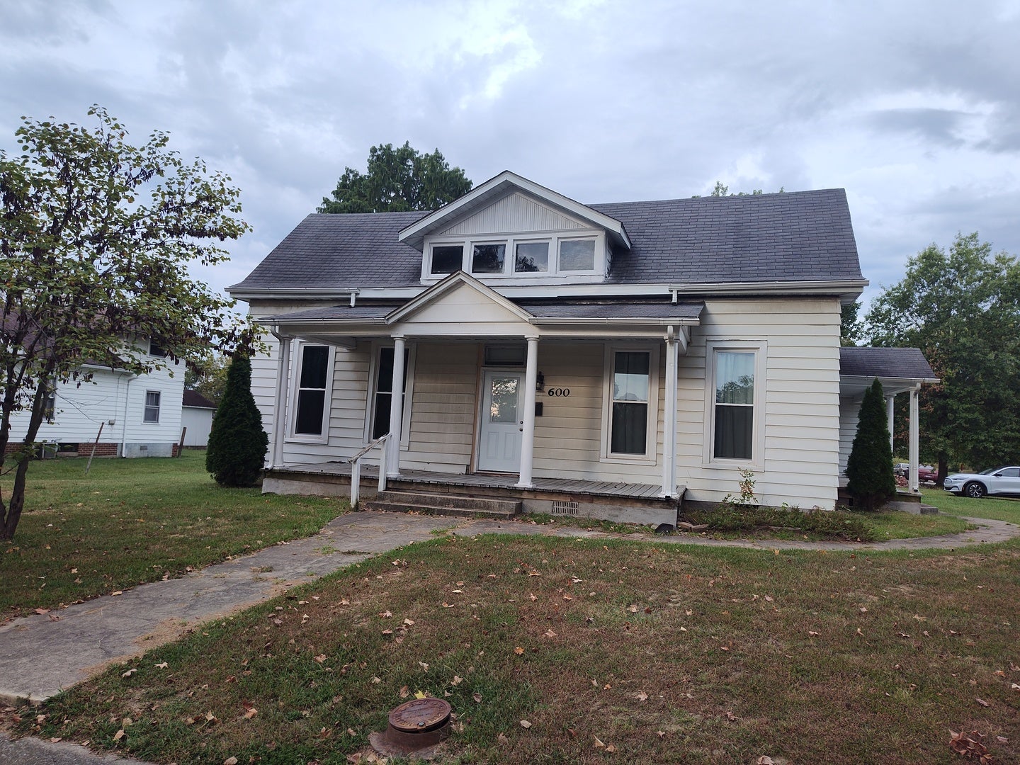 600 S Washington Street — photo