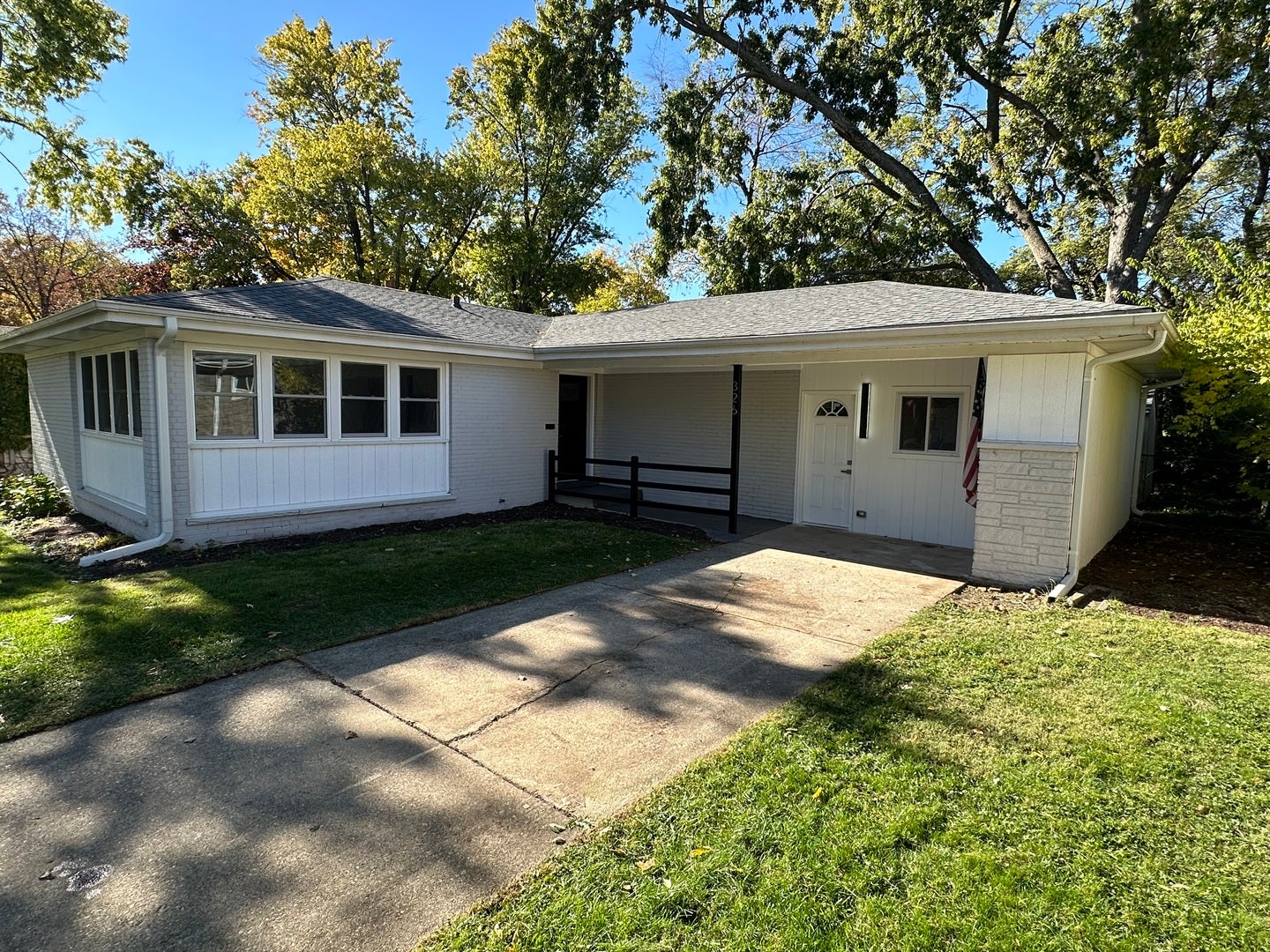 326 Indian Drive — photo