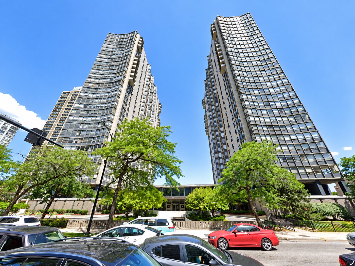 5701 N Sheridan Road 5U — photo