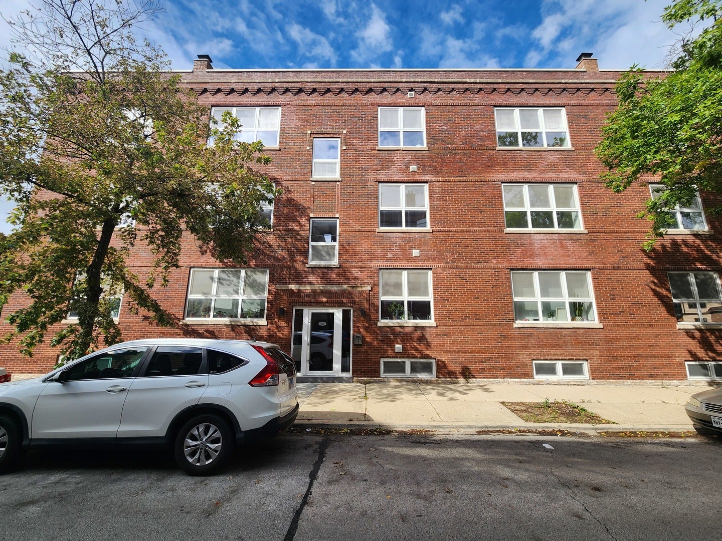 2202 W Race Avenue 2E — photo