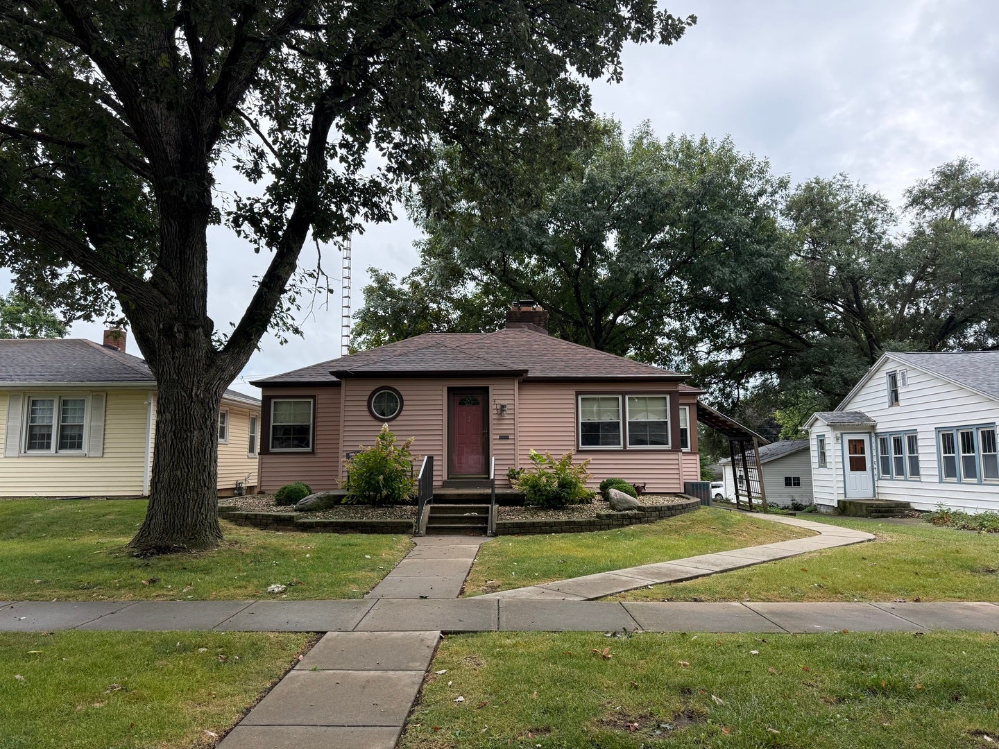 415 W Minnesota Street — photo