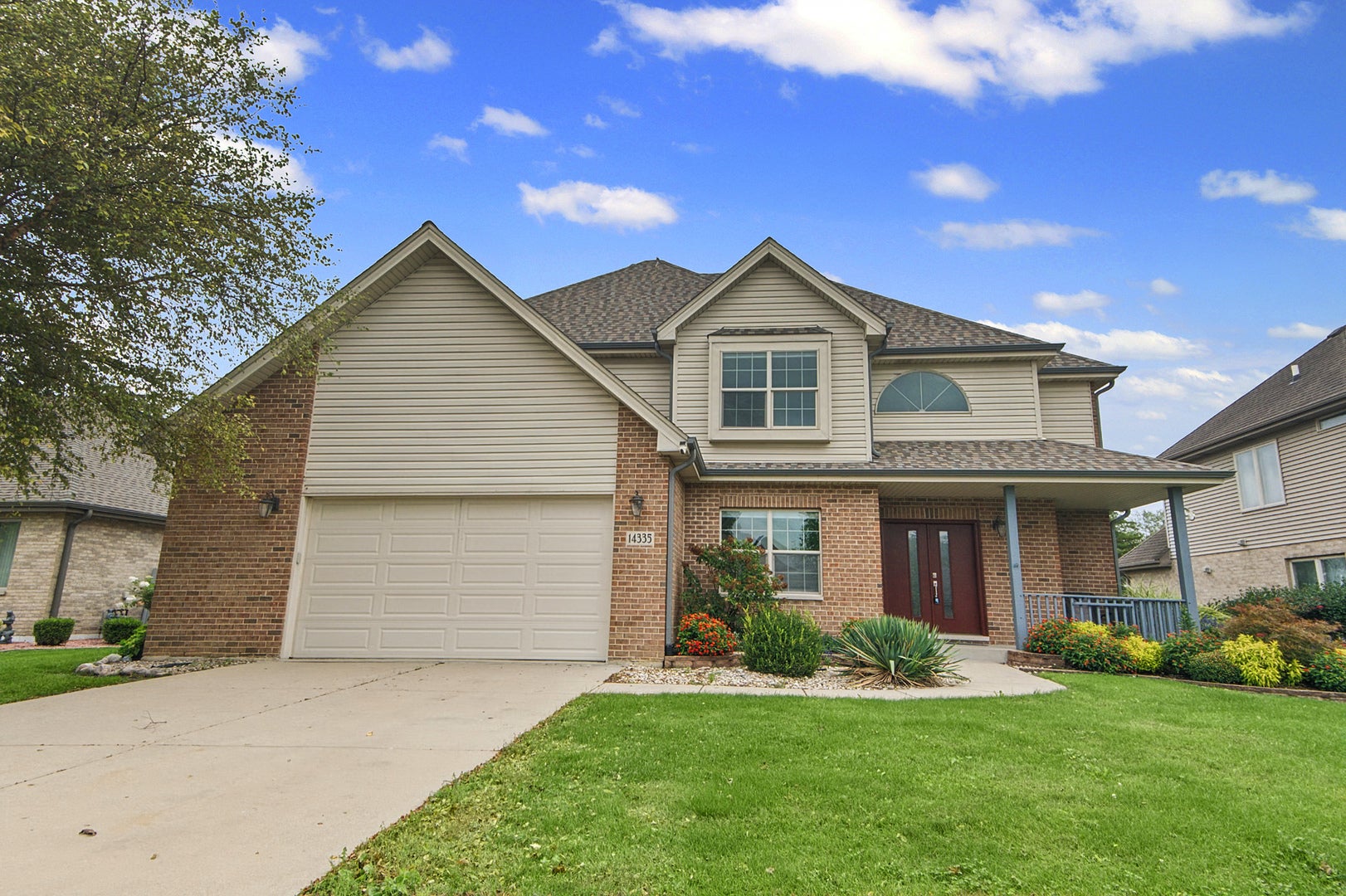 14335 Surrey Court — photo