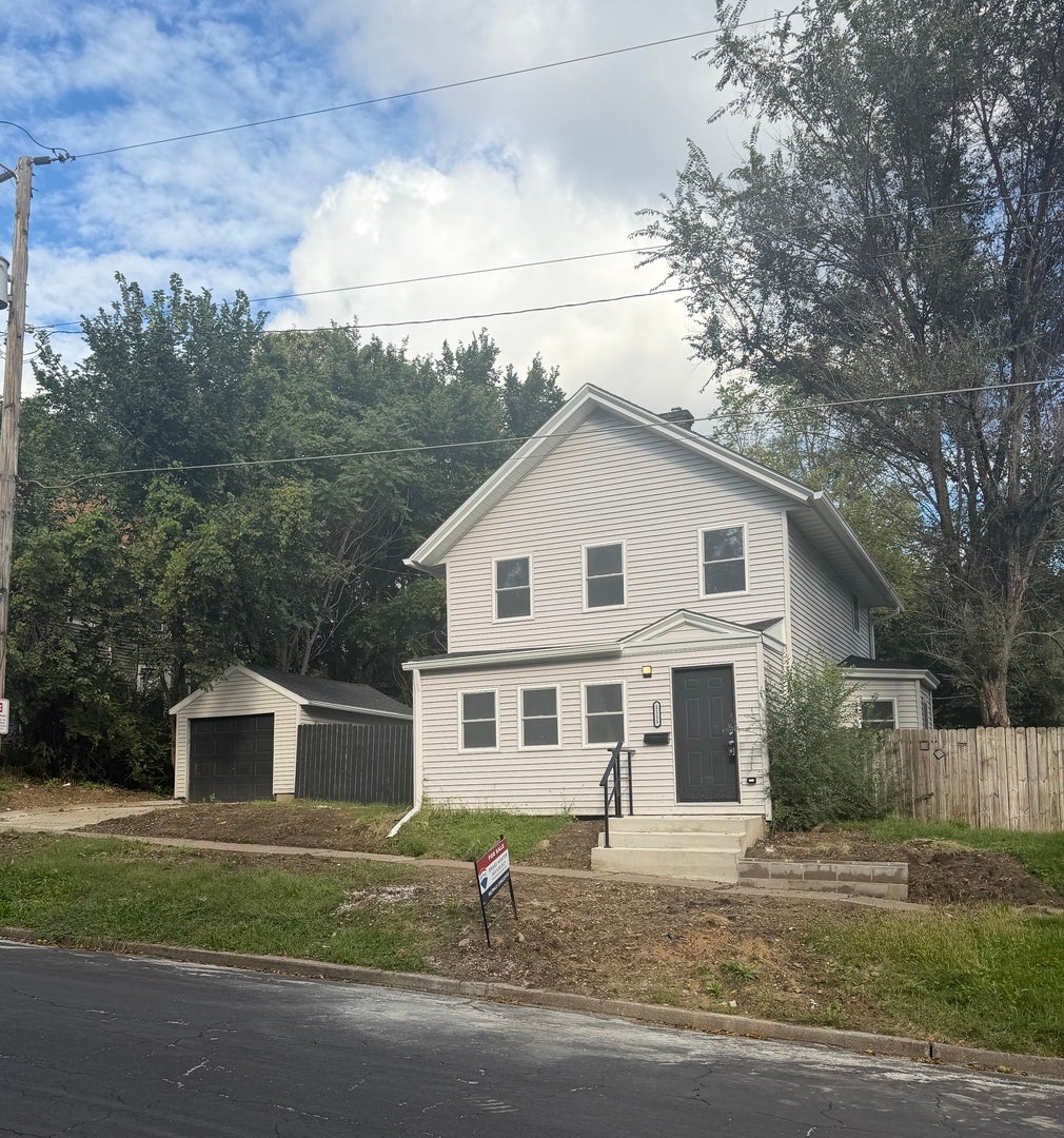 1111 Gaines Street — photo