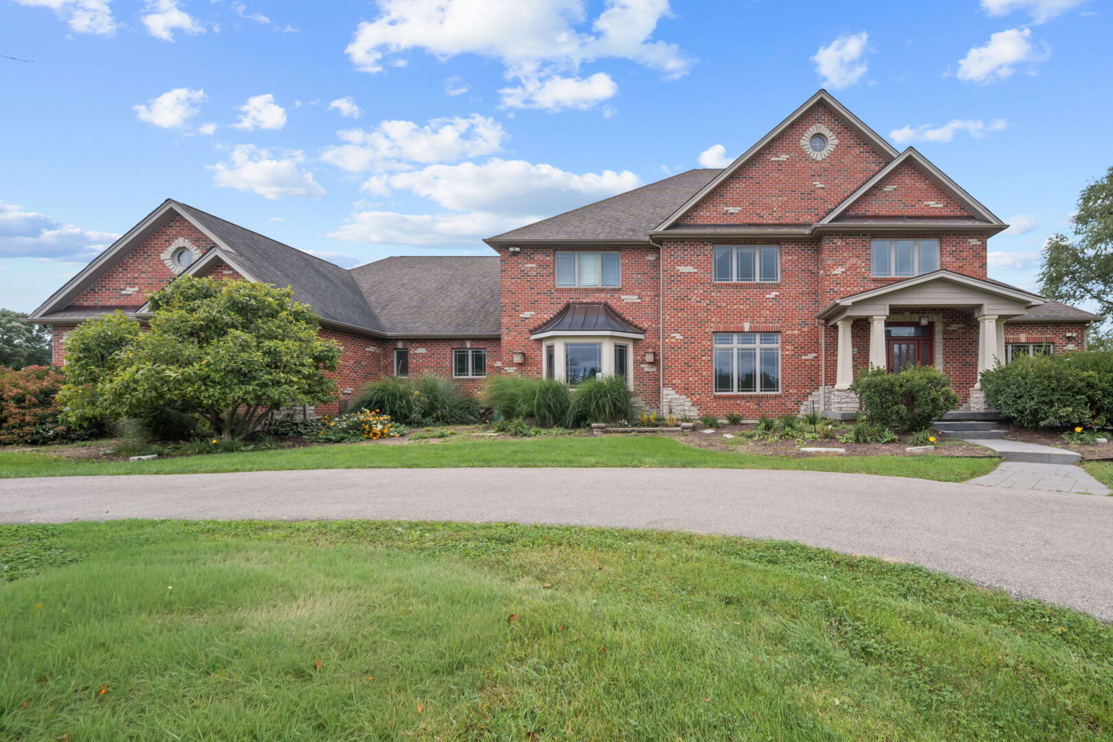 11N720 Muirhead Road — photo