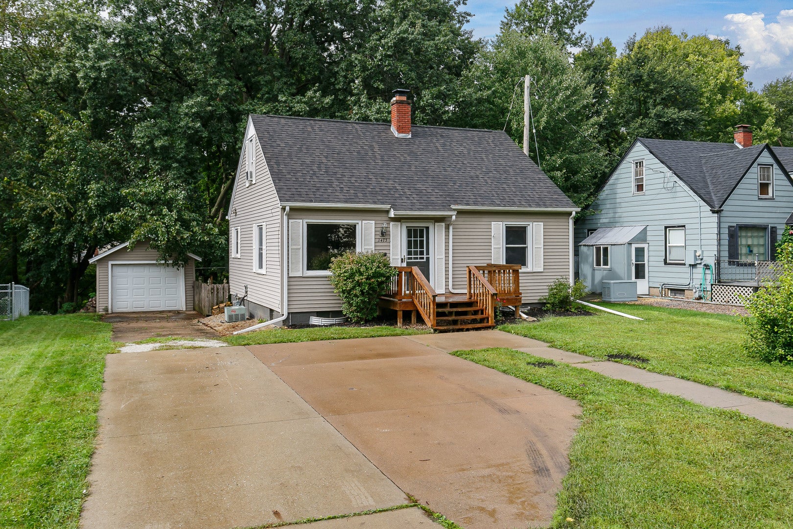 2473 31st Street Court — photo
