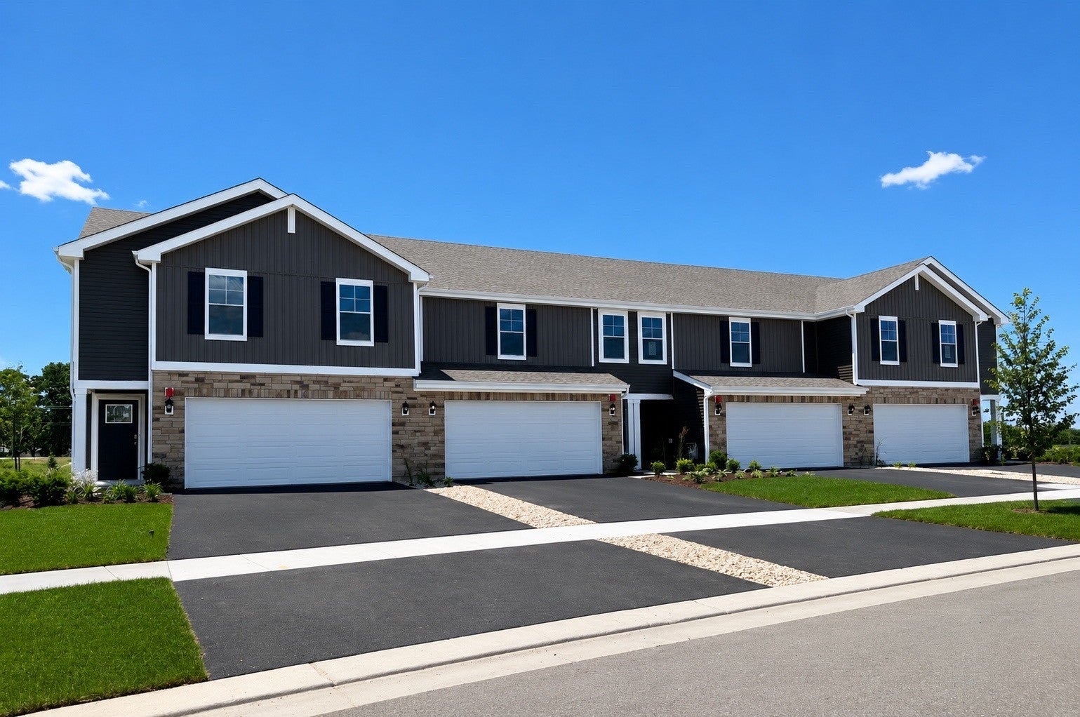 2228 Davidson Way — photo