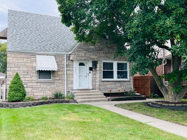 10551 S Kedzie Avenue — photo