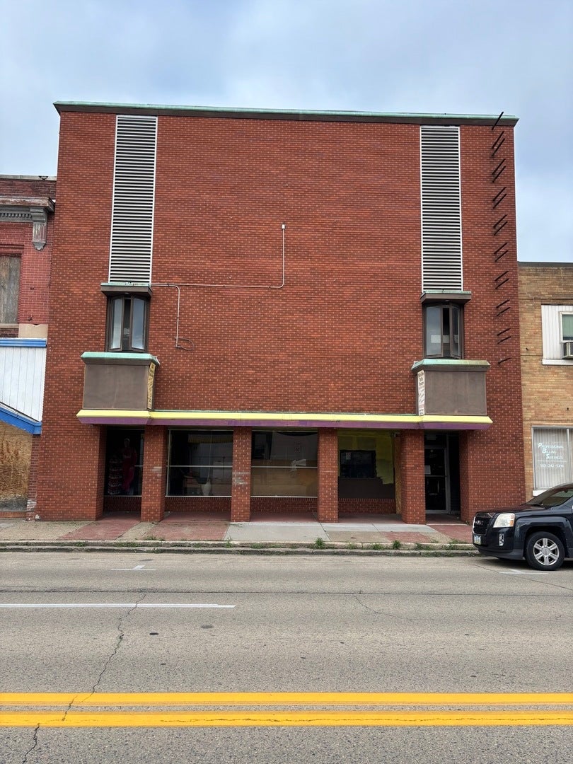 308 S 2nd Street — photo