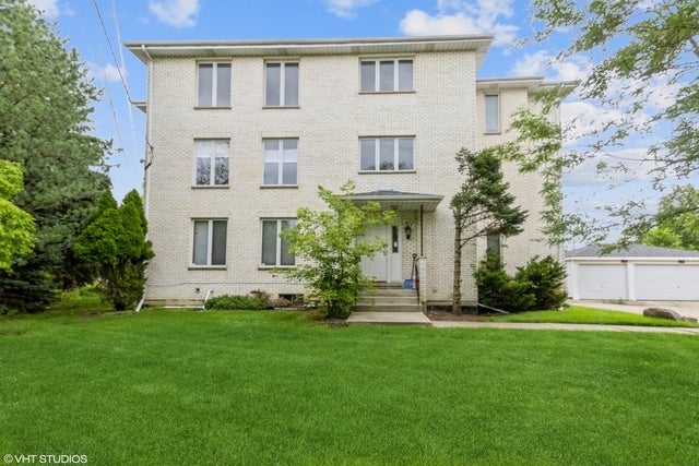 475 N East River Road 3 — photo