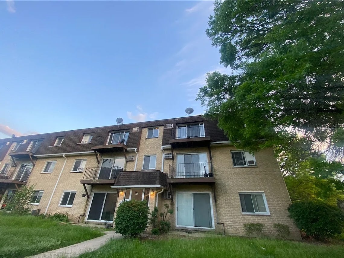 92 Olesen Drive 300 — photo