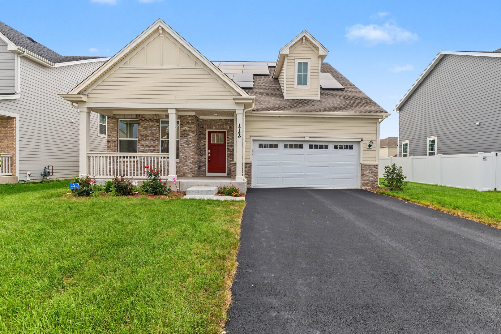112 Sweetflag Circle — photo