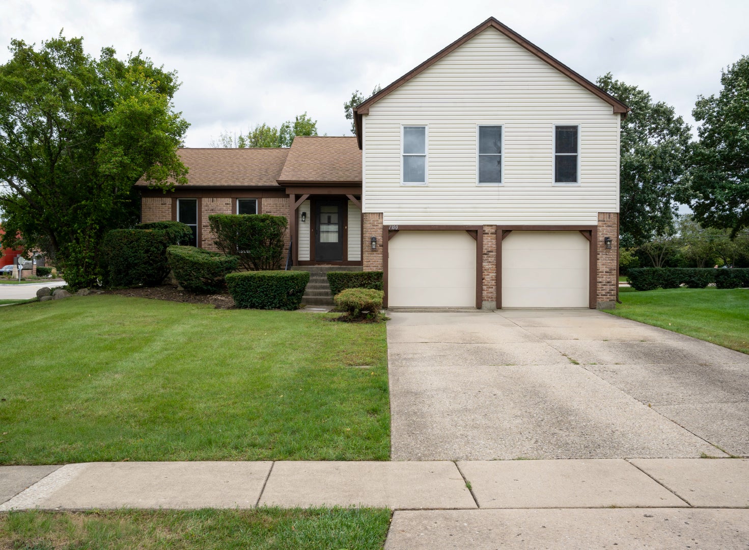 1100 Gail Drive — photo