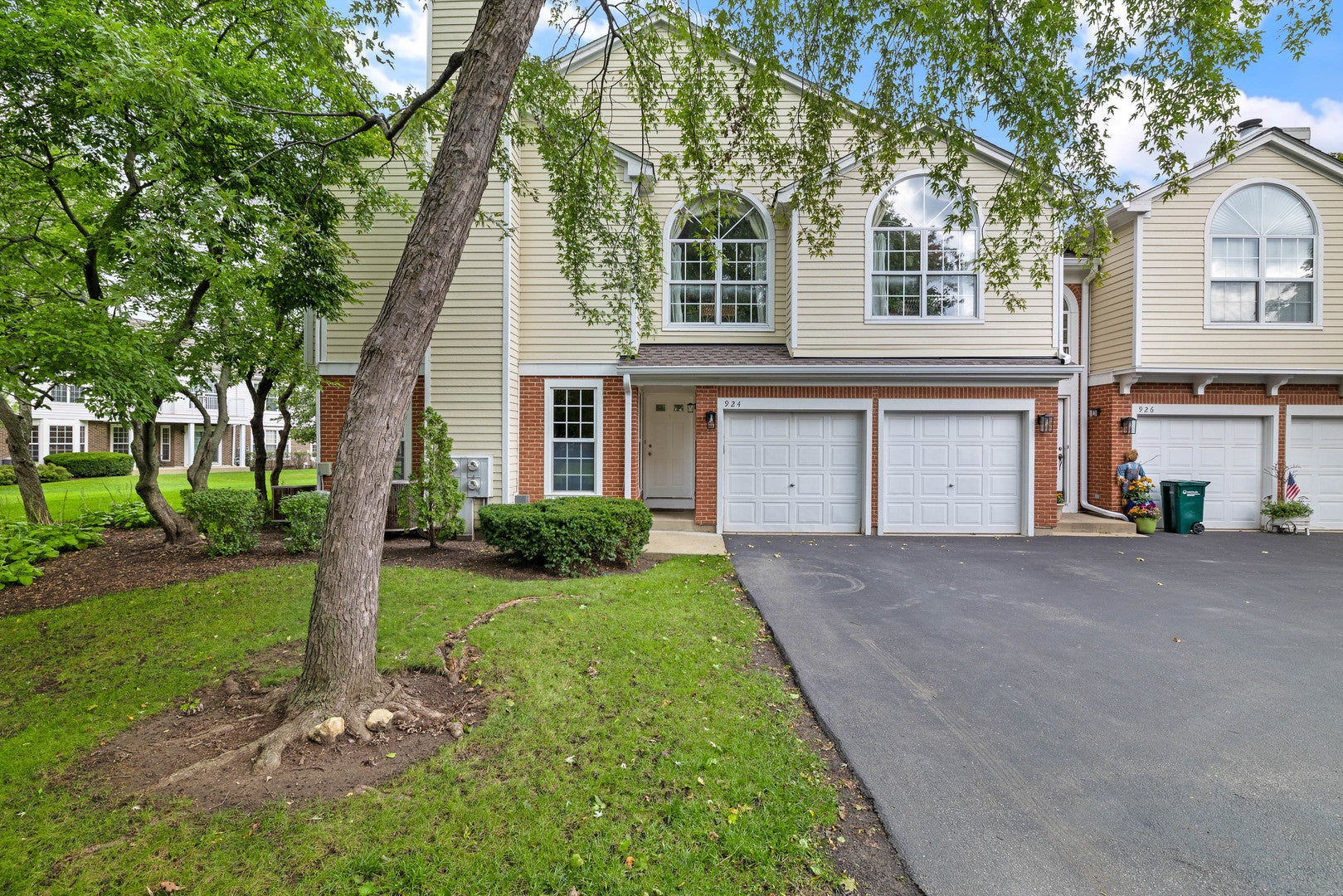 924 Ann Arbor Lane 0 — photo