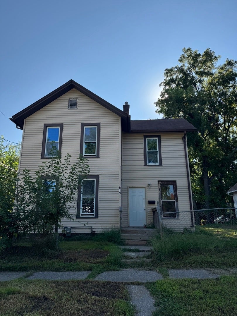 913 Vine Street — photo