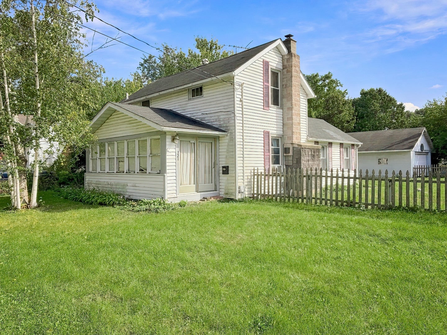 321 N Cottage Street — photo