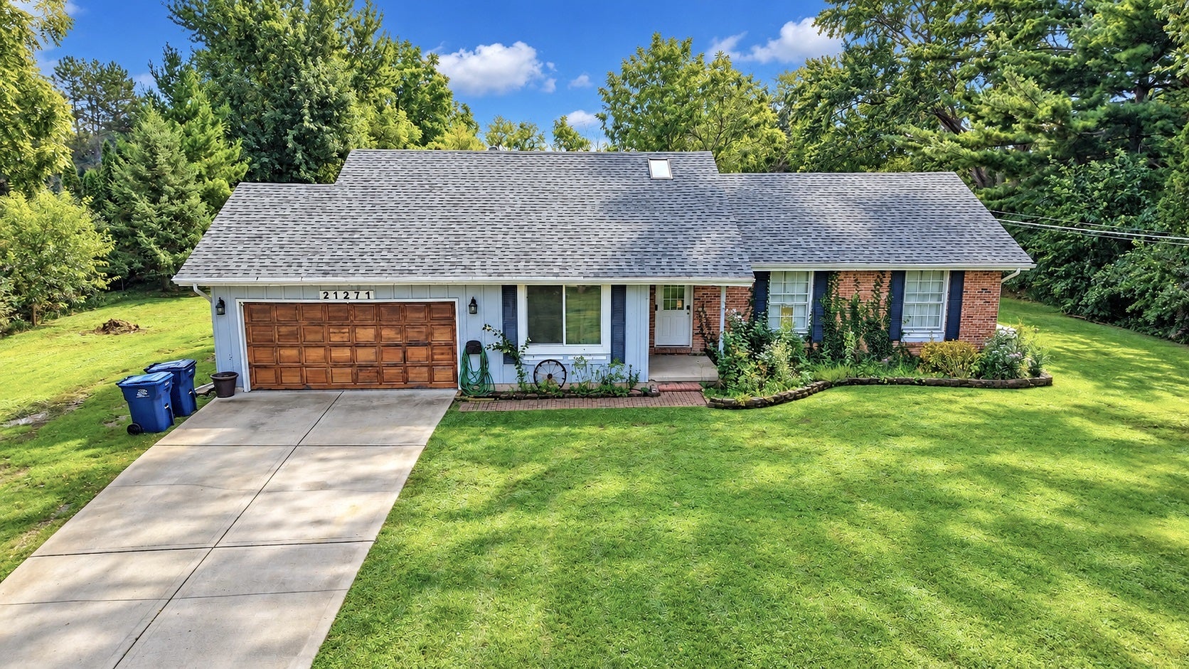 21271 W Park Drive — photo